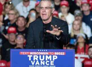 Trump-Anhänger vor US-Wahl 2024: Brett Favre in Millionenskandal news-04112024-055045