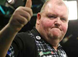 Epischer Sieg: John Henderson gewinnt das World Seniors Darts Masters news-10112024-074147