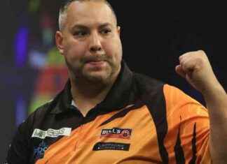 Jermaine Wattimena triumphiert im intensiven Grand Slam of Darts-Duell news-15112024-140218