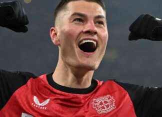 Bayer Leverkusen siegt gegen Borussia Dortmund in Bundesliga-Spitzenspiel bayer-leverkusen-siegt-gegen-borussia-dortmund-in-bundesliga-spitzenspiel