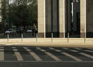 Aufstellungen: Teilnehmer: Eintracht Frankfurt Gegen FC Bayern München – Startelf Und Bank Im Überblick Aufstellungen: Teilnehmer: Eintracht Frankfurt Gegen FC Bayern München – Startelf Und Bank Im Überblick