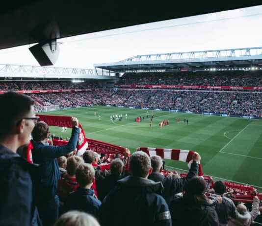 Aufstellungen: Teilnehmer Bei Eintracht Frankfurt Gegen Werder Bremen? Teilnehmer: Holstein Kiel gegen FC Bayern München